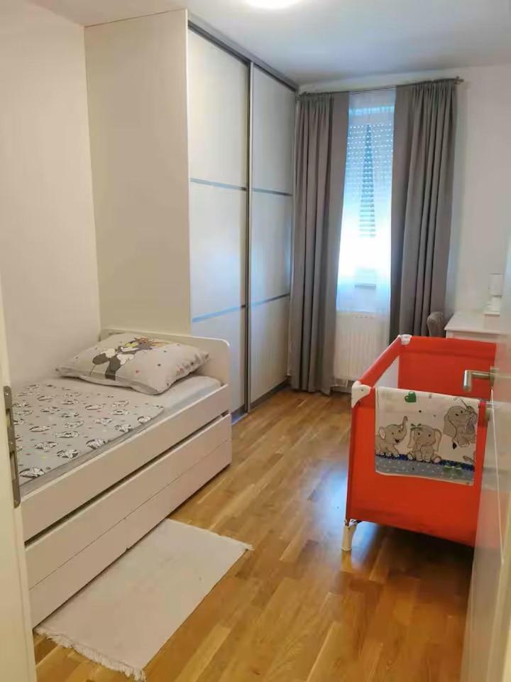 Eurorail Logistics Apartment Zagreb Extérieur photo